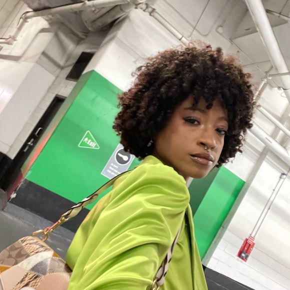 Meet your Posher, Tahani Rose💋❤️🌹 - Picture 4 of 6